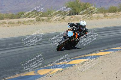 media/Mar-24-2025-Moto Forza (Mon) [[57ce5c5cff]]/2-Intermediate Group/Session 3 (Turn 6 Inside)/